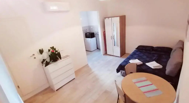 Апартаменты Modern Studio Apartment for 2 in CITY CENTER