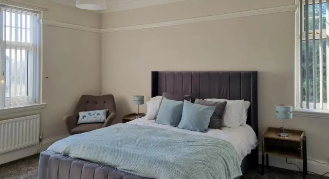 Вилла Spacious 5BR Leicester Home Sleeps 10 Parking