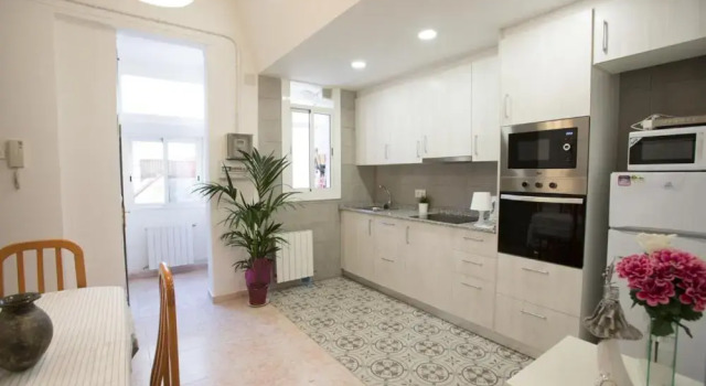 Апартаменты Poble Sec Charming Apartment