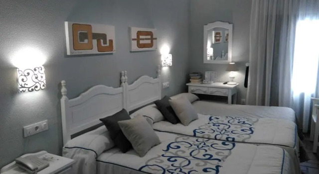 Трёхместный номер Standard Hotel Zuhayra
