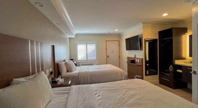 Четырёхместный номер Standard Greenwich Inn