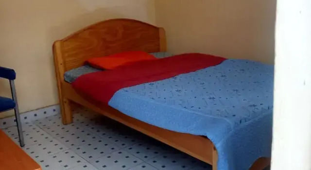 Rainbow Guest House, Book Pension Hoteller i Gilgil med parkering, Parkering