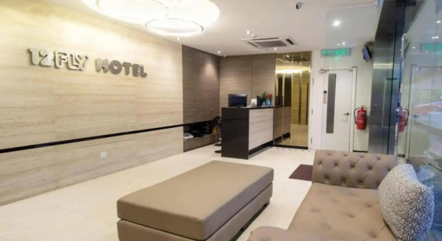12FLY Hotel