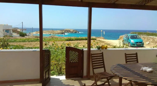 Коттедж private beachfront house