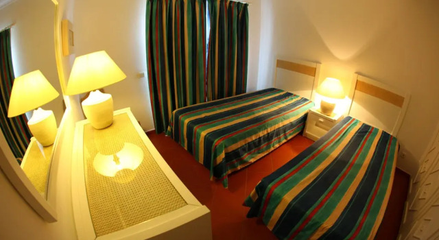 Aldeamento Turistico da Prainha, Boek Hotel Hotels in Albufeira met parkeren, Parkeren