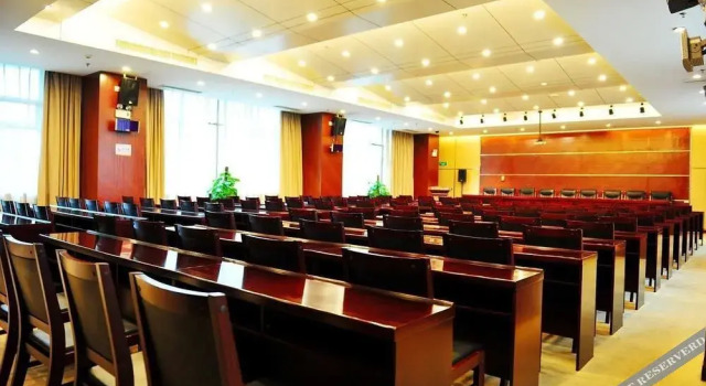 Nationality Hotel, Забронировать Отель Nanming District Гуйян, рядом с Железнодорожный вокзал Гуйян