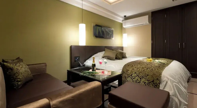 HOTELCHIC, Prenota Hotel Nada Ward Kōbe, vicino a Stazione di Nada