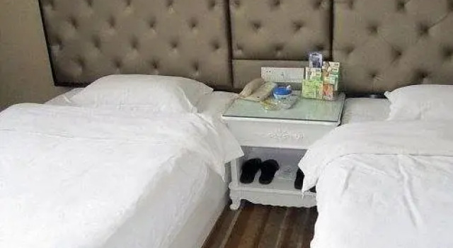 Fuyang Jade Theme Hotel, Book Hotel Fuyang Anhui
