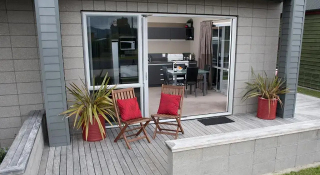 Bay Breeze Accommodation