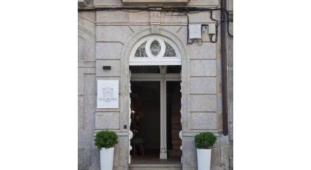 Hotel Villa Blanca, Book Hotel  