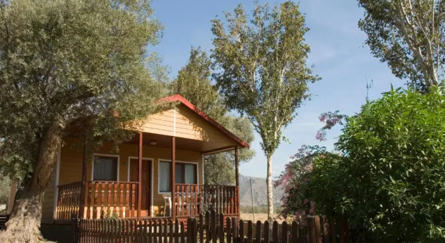 Бунгало с 2 комнатами Camping Orgiva