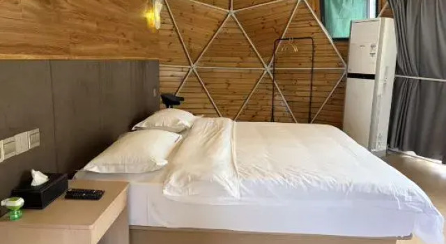 Тент Tianchidu Hot Spring Resort