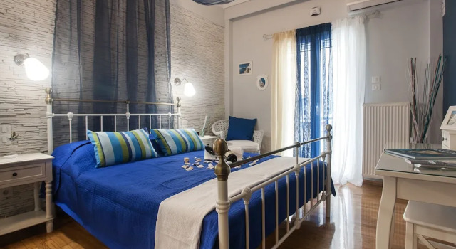 Двухместный номер Standard с балконом Gold and Blue Luxurious Apartment