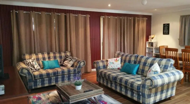 Birdhouse Cottage B&B, Book Bed and Breakfast Warwick Queensland