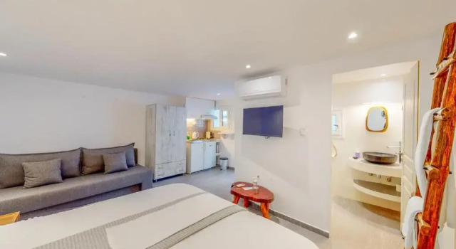 Студия Mykonos Eight