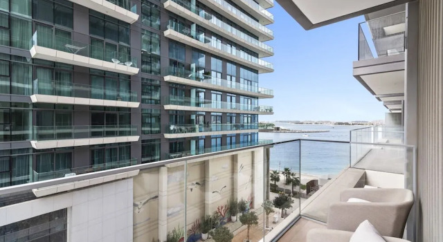 Апартаменты Luxury StoneTree - Luxurious 1 BR with Private Beach Access