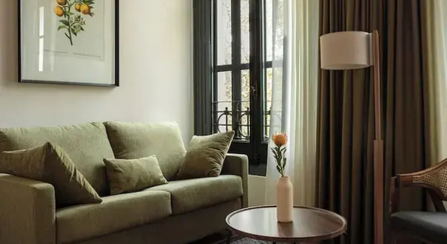 Студия с видом на город Batimont Suites & Apartments