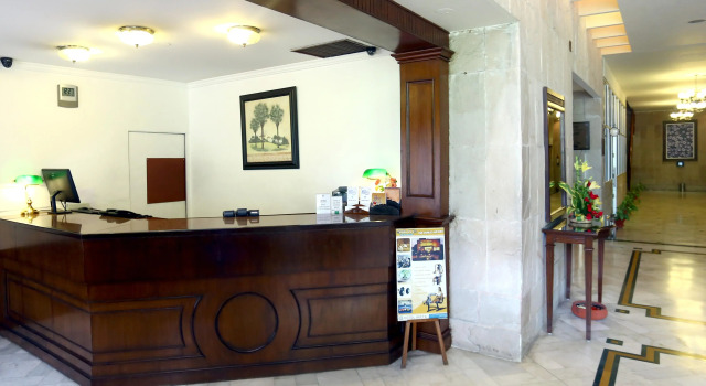 Hotel Aketa, Rezervovat Hotel Déhrádún Uttarakhand