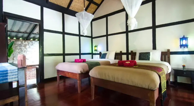 The Hillside Resort, Book Hotel Hoteller i Luang Prabang med parkering, Parkering