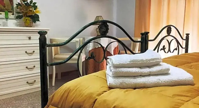 B&B La Rondine, Забронировать Отель «постель и завтрак» Санта-Доменика-Талао Поллино