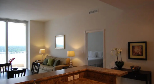 Люкс c 1 комнатой с балконом Dadeland Towers by Miami Vacations