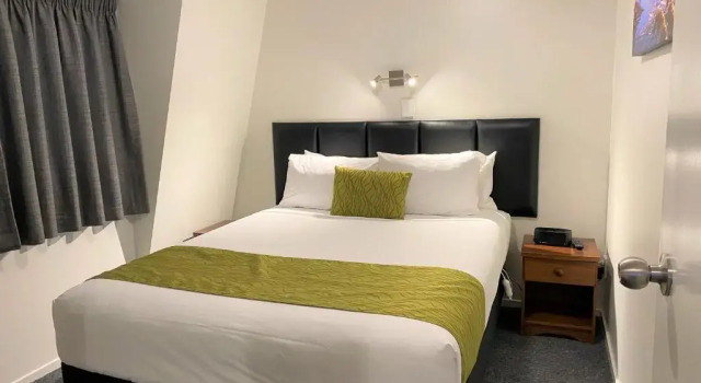 Апартаменты Superior Townsman Motor Lodge