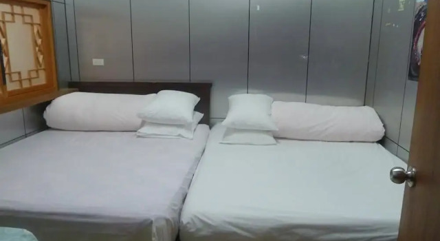 Четырёхместный семейный номер Standard с балконом Young Young B&B