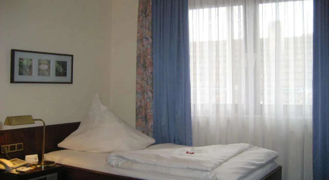 Central Hotel, Book Hotel Worms Rhenish Hesse, near Nibelungen Museum