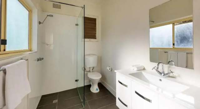 Апартаменты с 2 комнатами Cowra Motor Inn