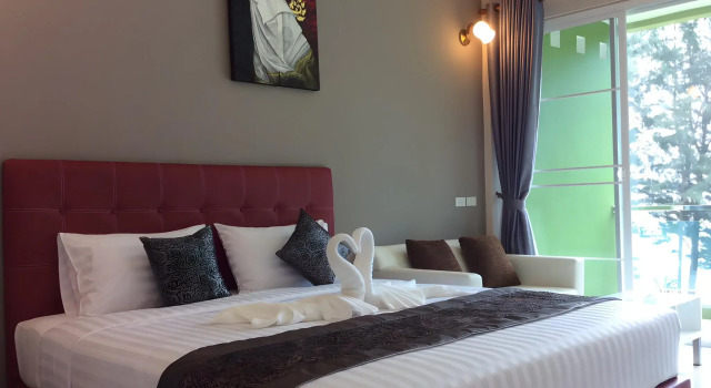 Greenseaviewresort Bangsaphan