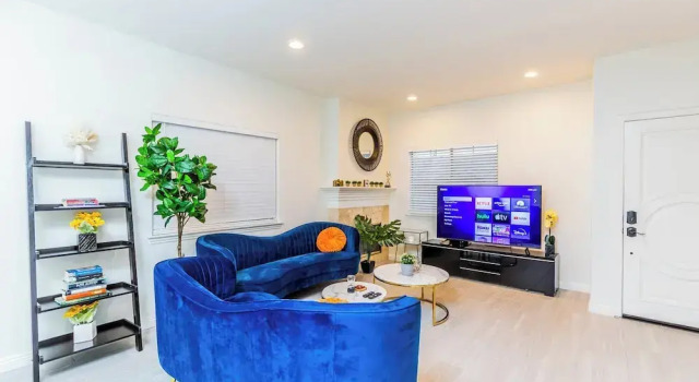 Номер Standard Not Affected by the Fire/elegant Pasadena Retreat Prime Comfort Awaits