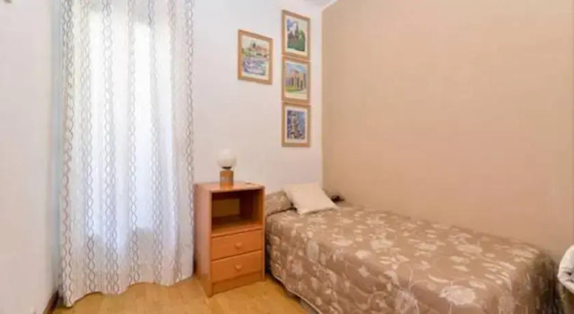 Apartment Meridiana, Забронировать Апартаменты/квартира Отели Барселоны с парковкой, рядом с Станция метро Clot, Парковка