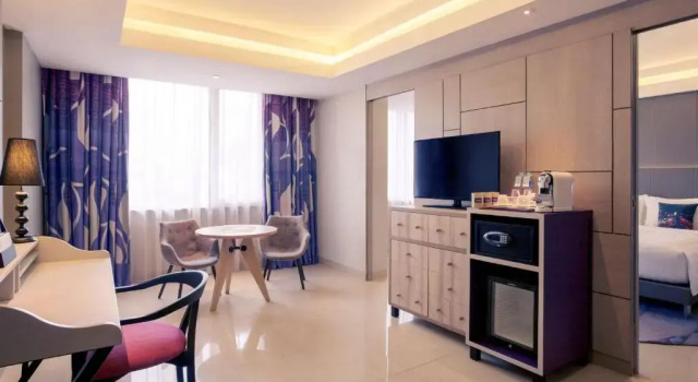 Люкс Deluxe Mercure Jakarta Sabang