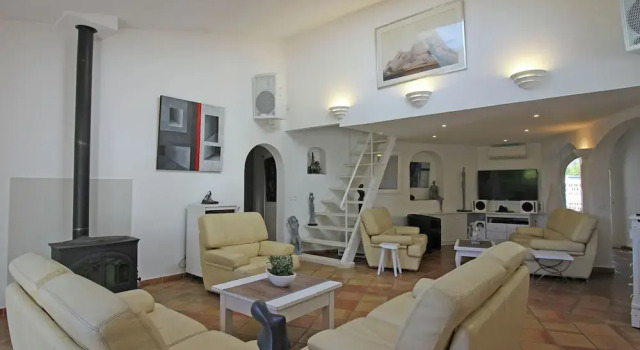 Modern Villa in Gassin with Sauna