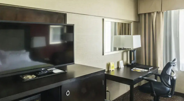 Holiday Inn Big Rapids, Réserver Hôtel Big Rapids Michigan