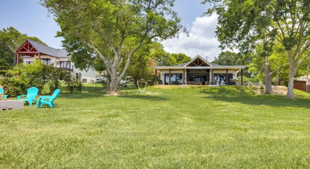 Lakefront Onalaska Home w/ Screened-in Porch!, Réserver Maison de vacances Onalaska Texas