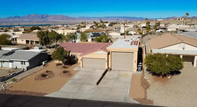 Коттедж с 6 комнатами Avalon Havasu