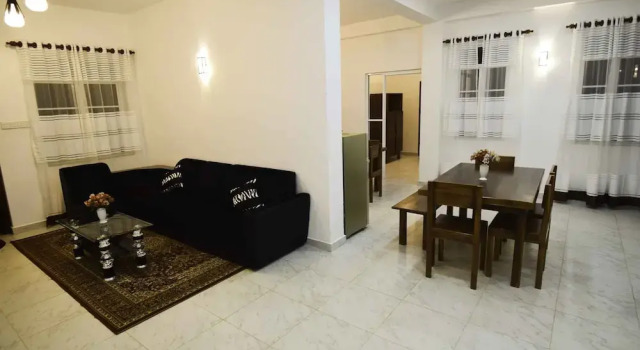 Yoho Hotel Ranvil, Забронировать Отель Нувара-Элия 