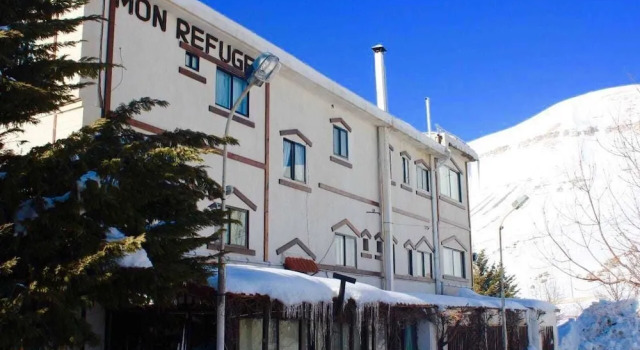 Mon Refuge Auberge, Prenota Ostello Ostelli a Al Arz, Ostello