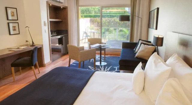 Люкс с балконом Fierro Hotel Buenos Aires