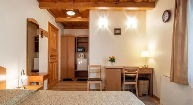 Vila Banga, Boek Hotel Nida 