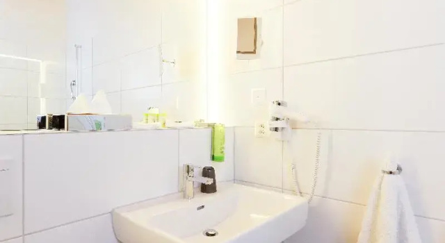 Четырёхместный номер Standard SwissEver Hotel Zug