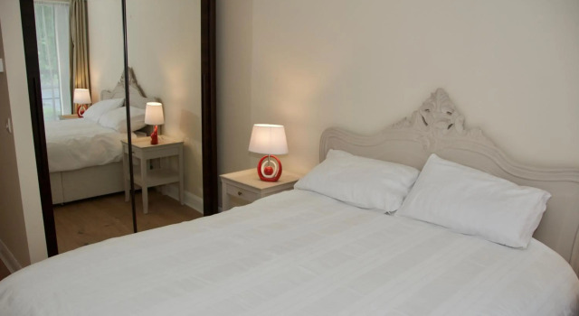Oakleigh House, Apartment 1, Забронировать Апартаменты/квартира Корк Графство Корк, рядом с Frankfield Golf Club