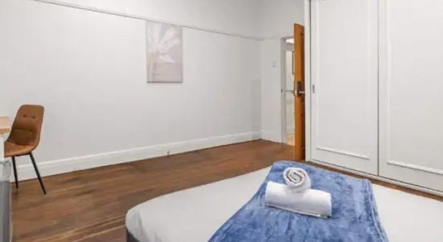 Двухместный номер Standard Kensington Double Room - Central & Affordable - Shared Bathroom & Kitchen