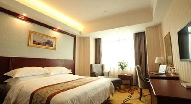 Vienna Hotel Ningbo Xiangshan Coach Terminal, Book Hotel Xiangshan Zhejiang