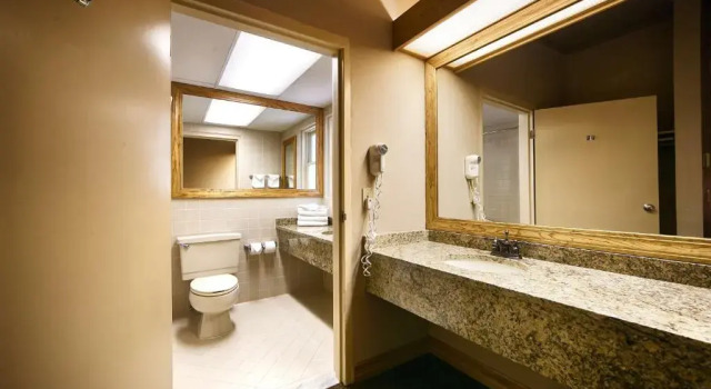 Четырёхместный люкс Best Western Antlers at Glenwood Springs
