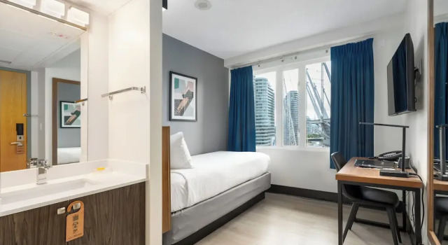 Номер Standard Hotel Willo - previously known YWCA Hotel