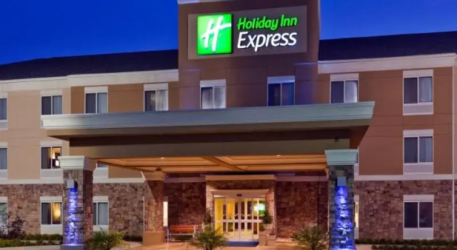Кровать в общем номере Holiday Inn Express Atmore by IHG
