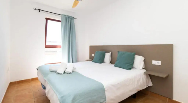 Апартаменты UpTown Urban Apartments