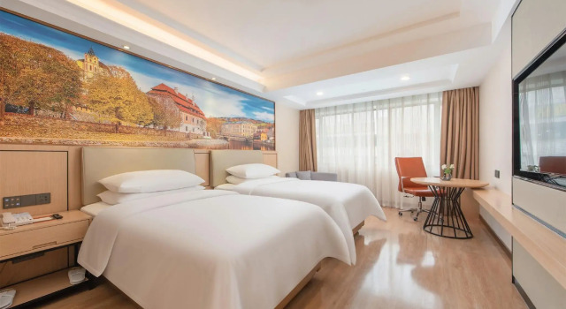 Vienna Hotel Shenzhen Fenghuang Road, Boek Hotel Luohu 